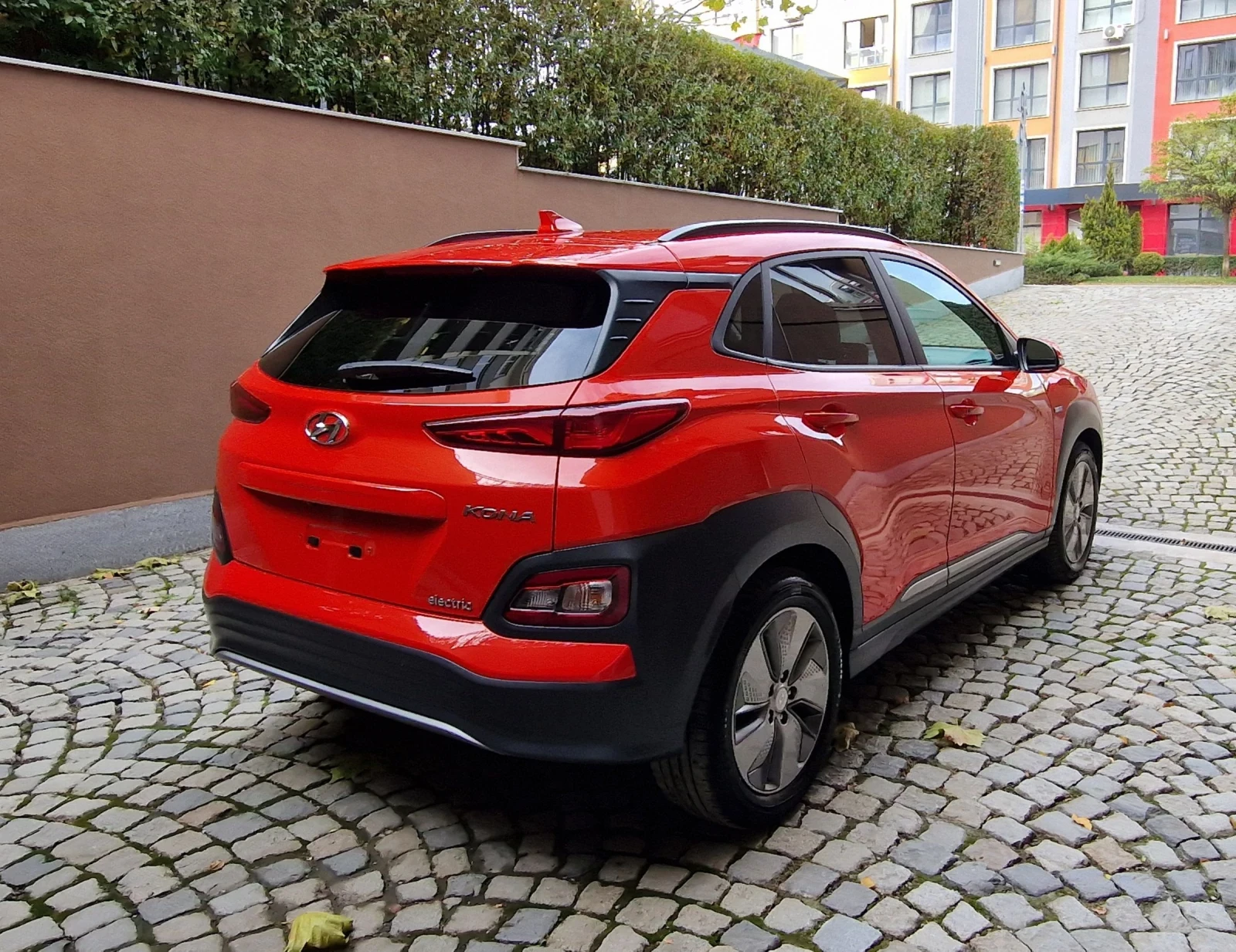 Hyundai Kona 64KW/Premium/SOH100% - изображение 3