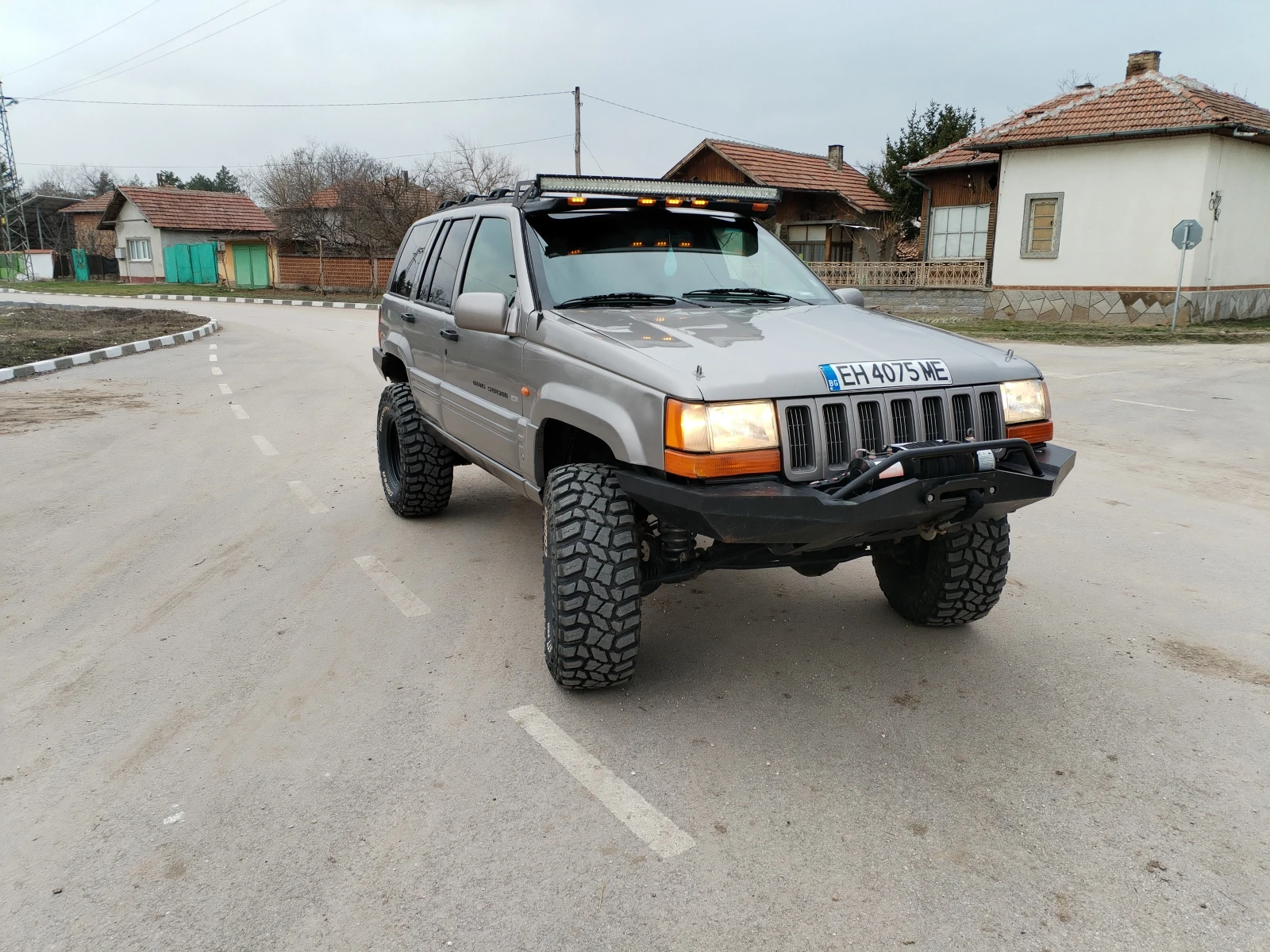 Jeep Grand cherokee 5.2 ГАЗ - изображение 4