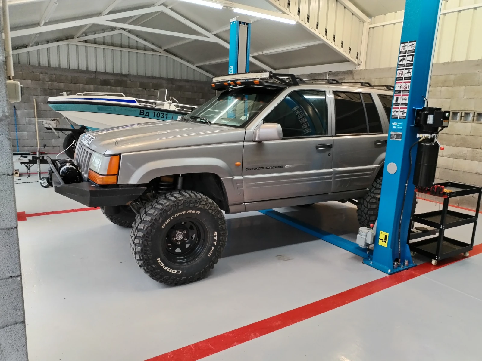 Jeep Grand cherokee 5.2 ГАЗ - изображение 7