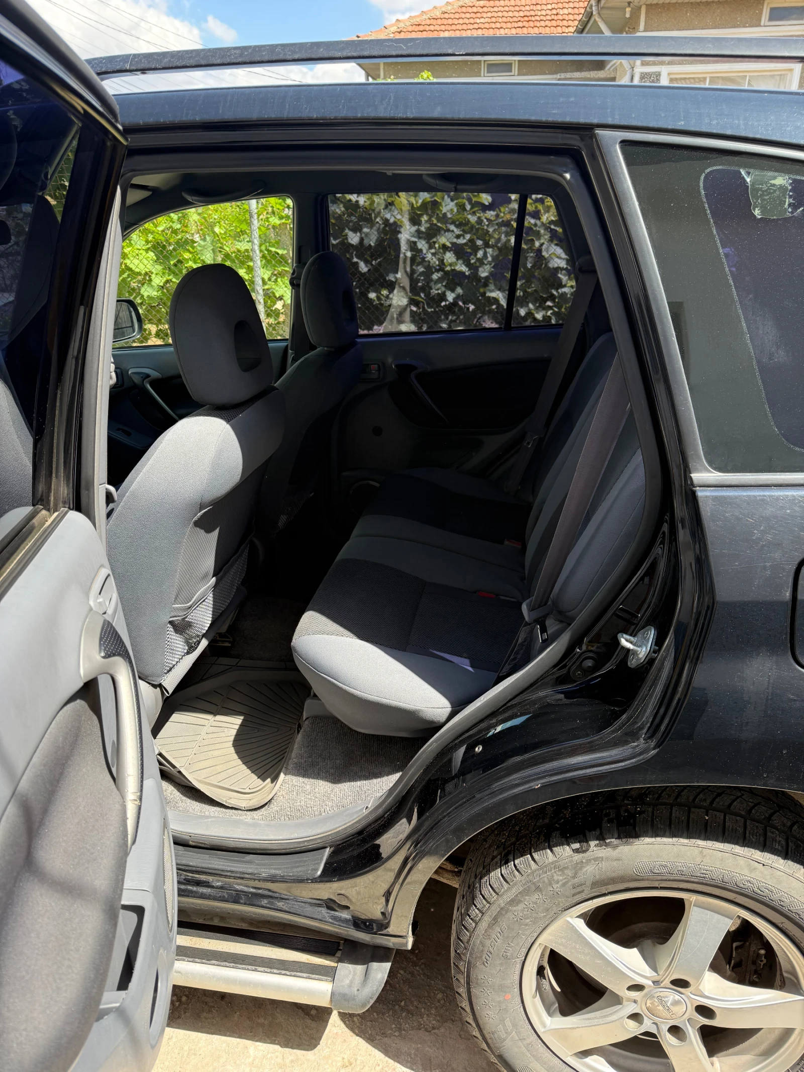 Toyota Rav4  - изображение 9