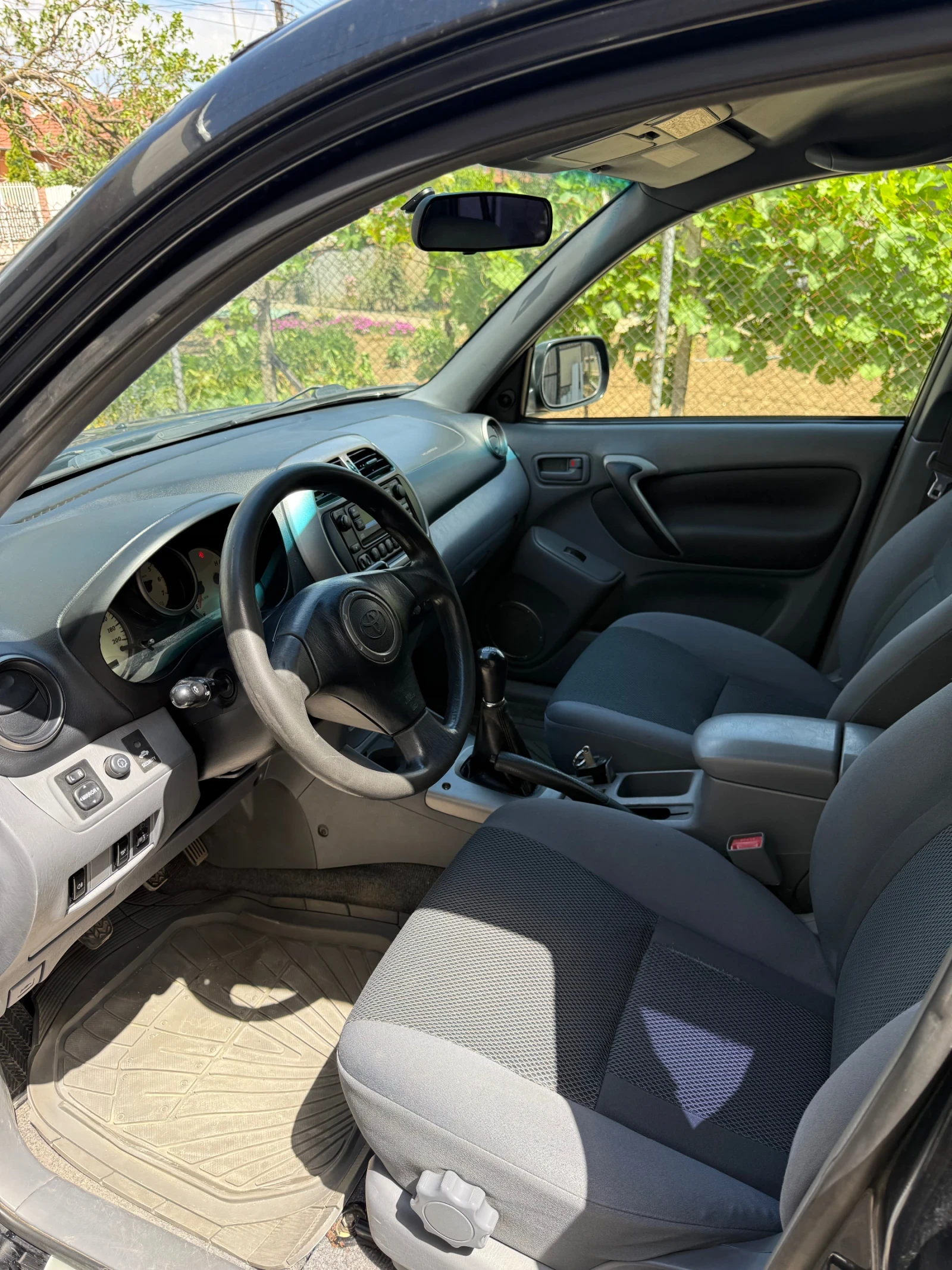 Toyota Rav4  - изображение 7