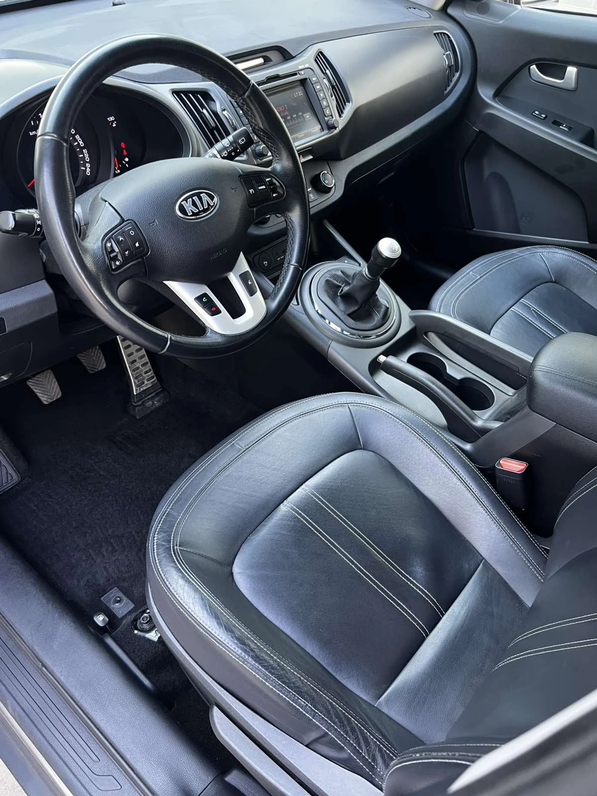 Kia Sportage Vision 4WD - изображение 10