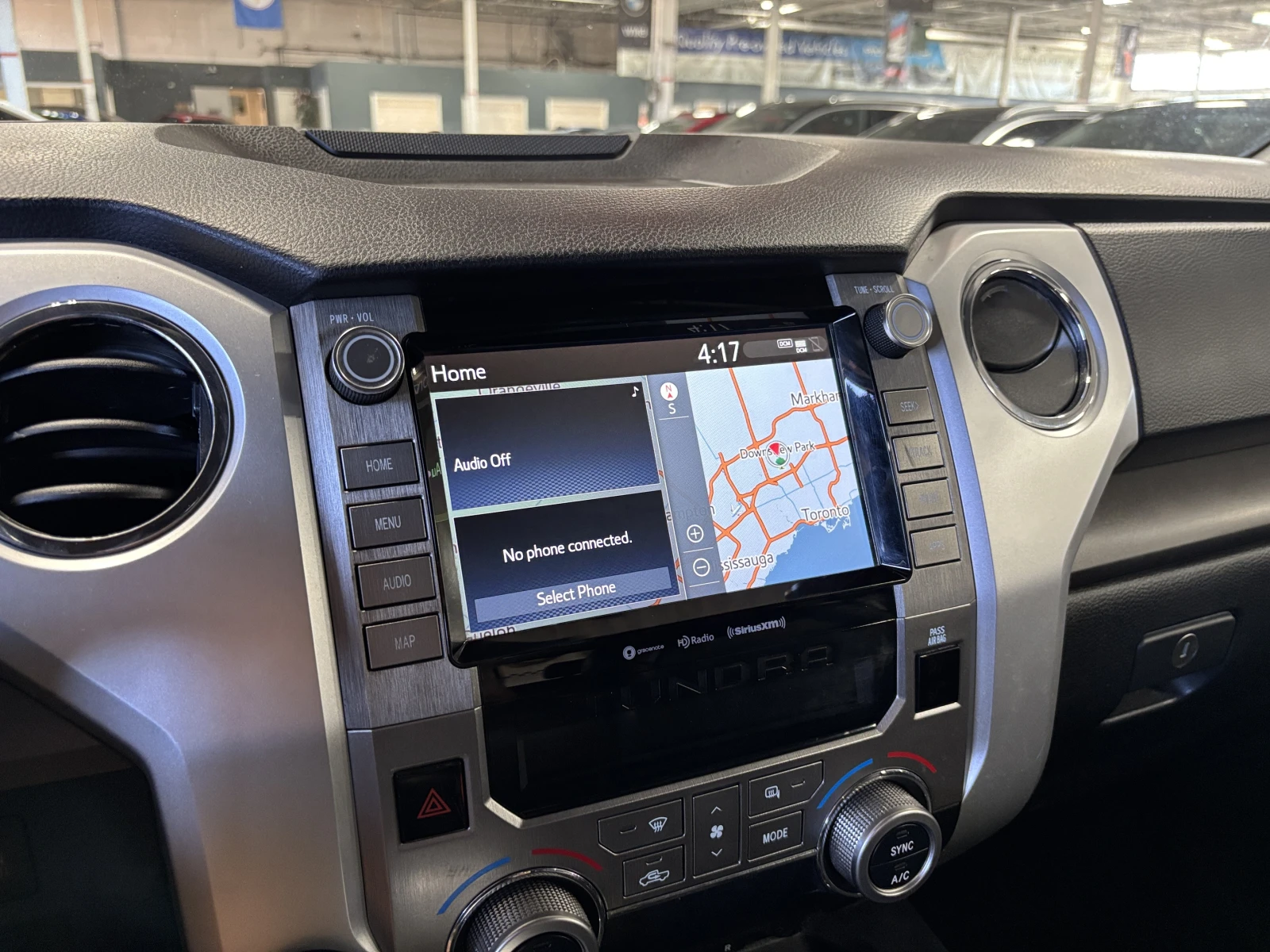 Toyota Tundra 2021* V8 POWER* КОЖА* 4WD* CAM* NAVI - изображение 10