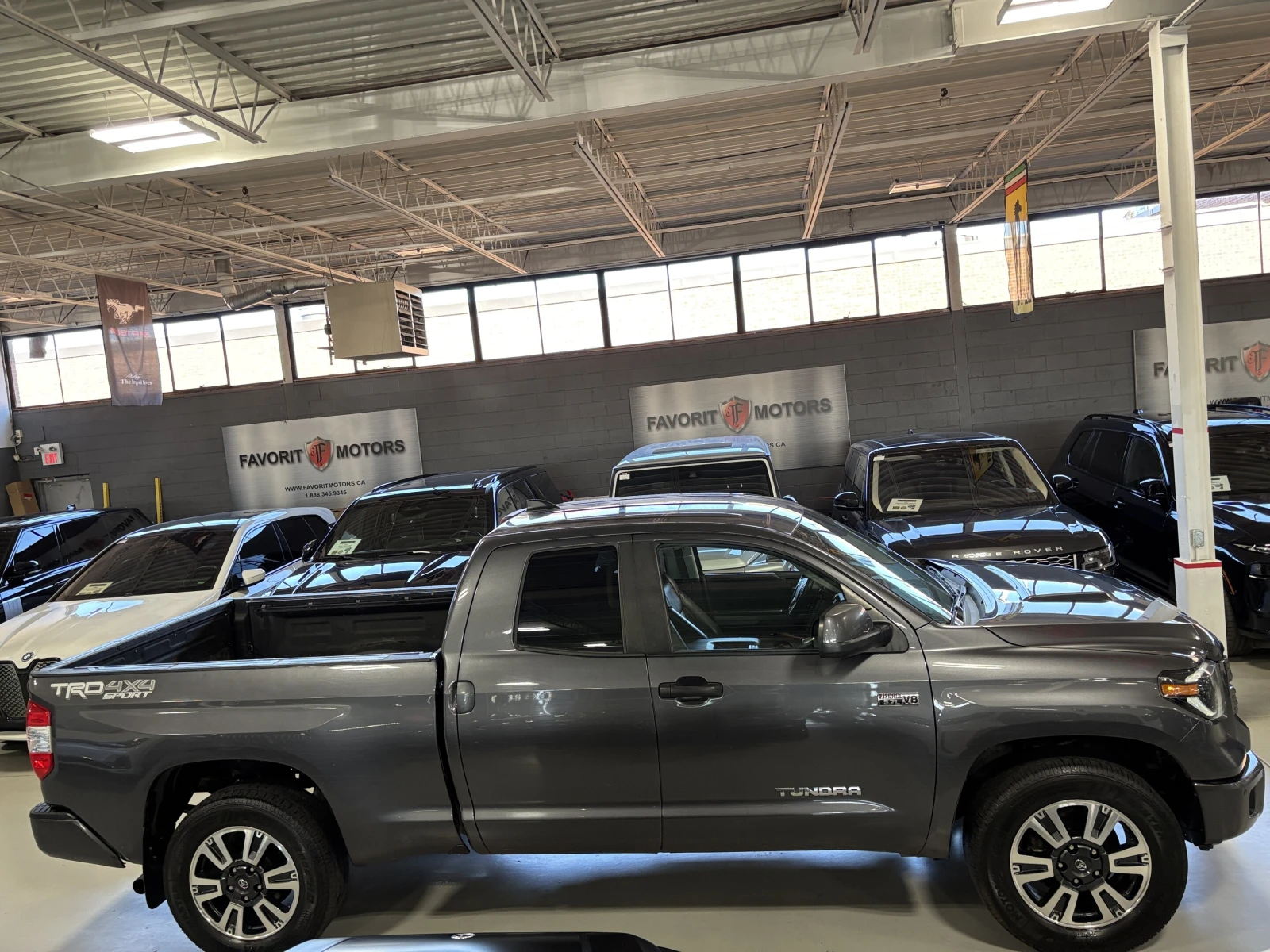 Toyota Tundra 2021* V8 POWER* КОЖА* 4WD* CAM* NAVI - изображение 3