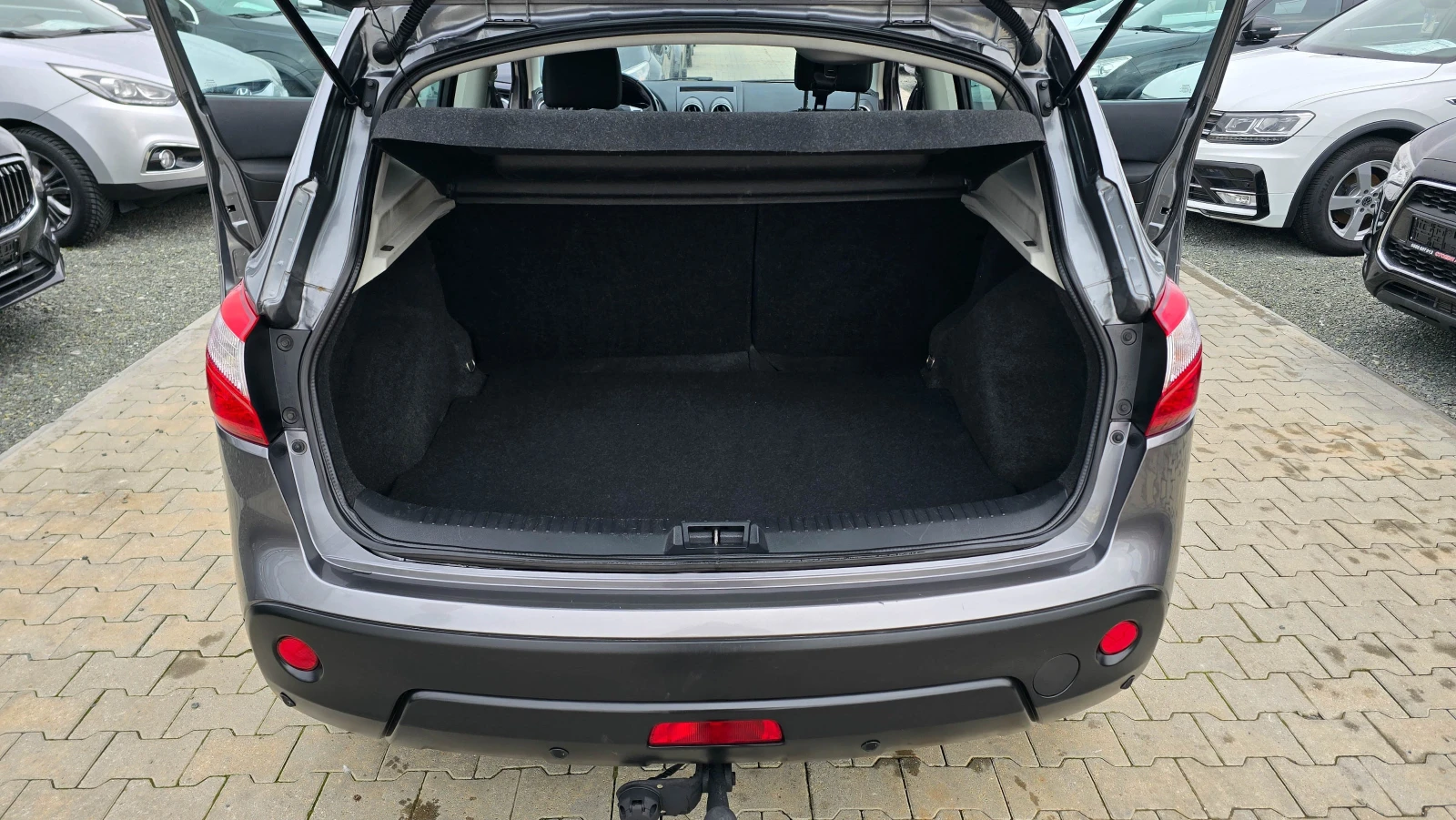 Nissan Qashqai 1.6i* бензин* фейслифт - изображение 9