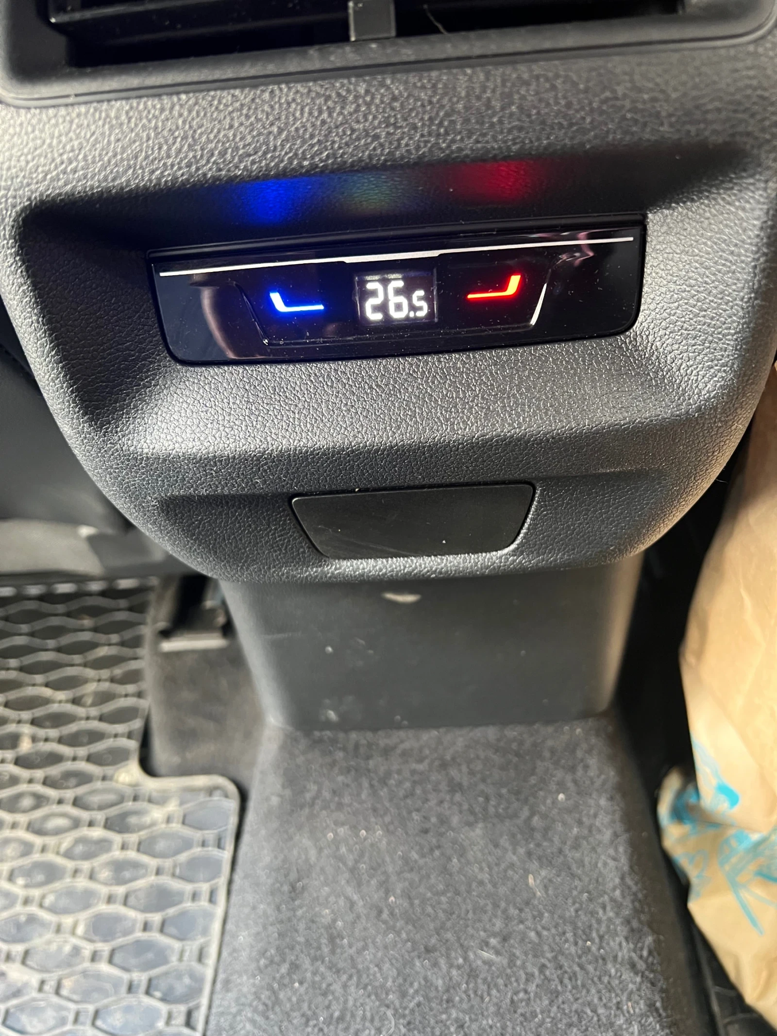 VW Tiguan eTSI Elegance/ Harman Kardon - изображение 8