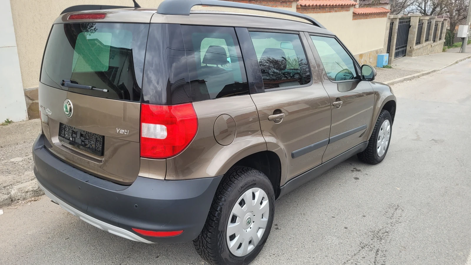 Skoda Yeti 2.0 tdi 4x4, снимка 7 - Автомобили и джипове - 54195540