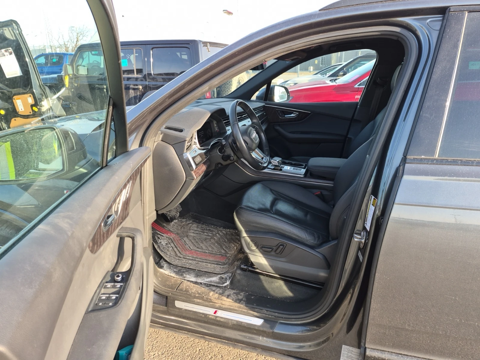 Audi Q7 Progressiv 55 TFSI quattro, снимка 5 - Автомобили и джипове - 54402646