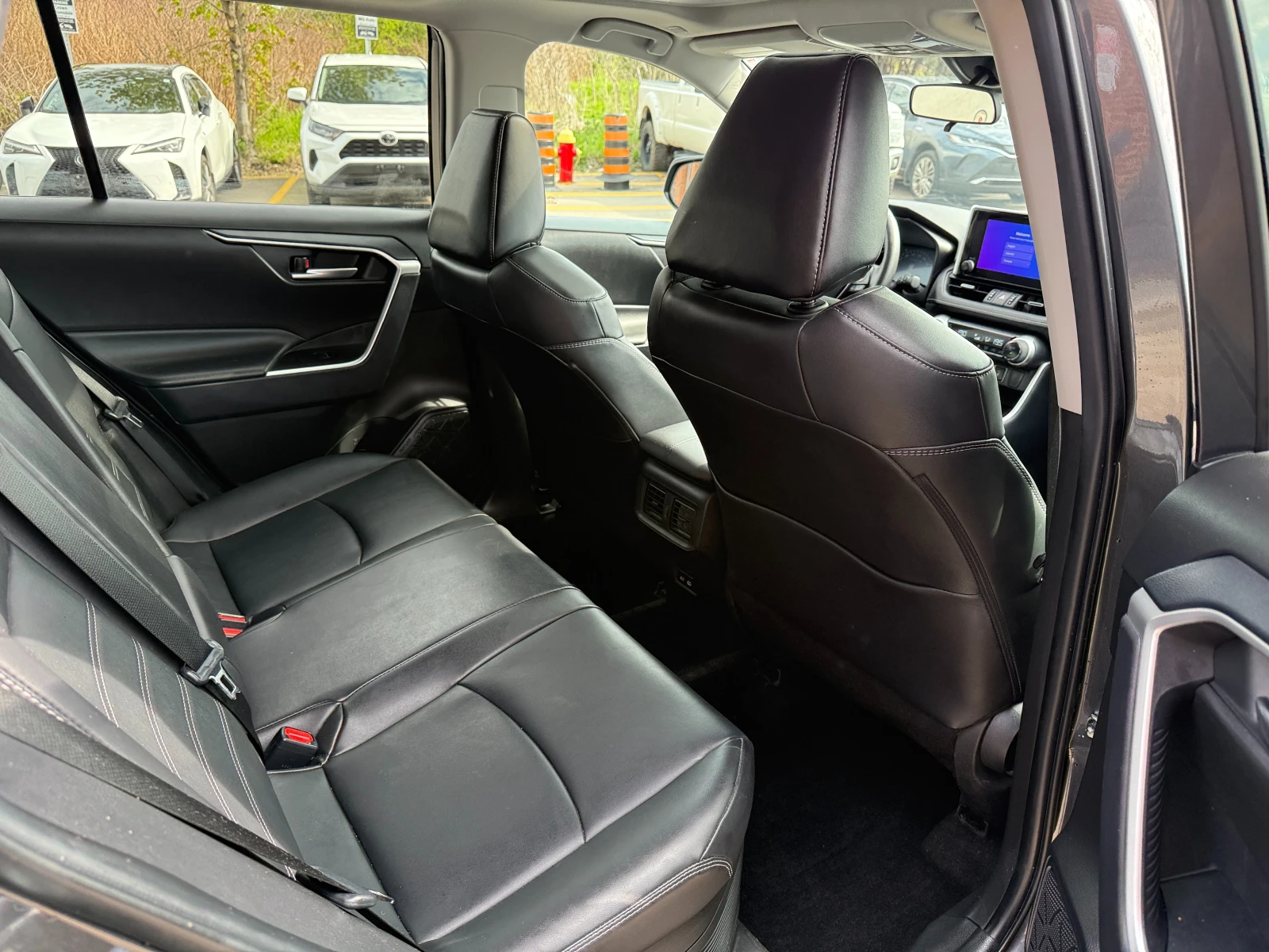 Toyota Rav4 * * CARFAX * * АВТО КРЕДИТ * * Цена до БГ * * , снимка 9 - Автомобили и джипове - 54599209