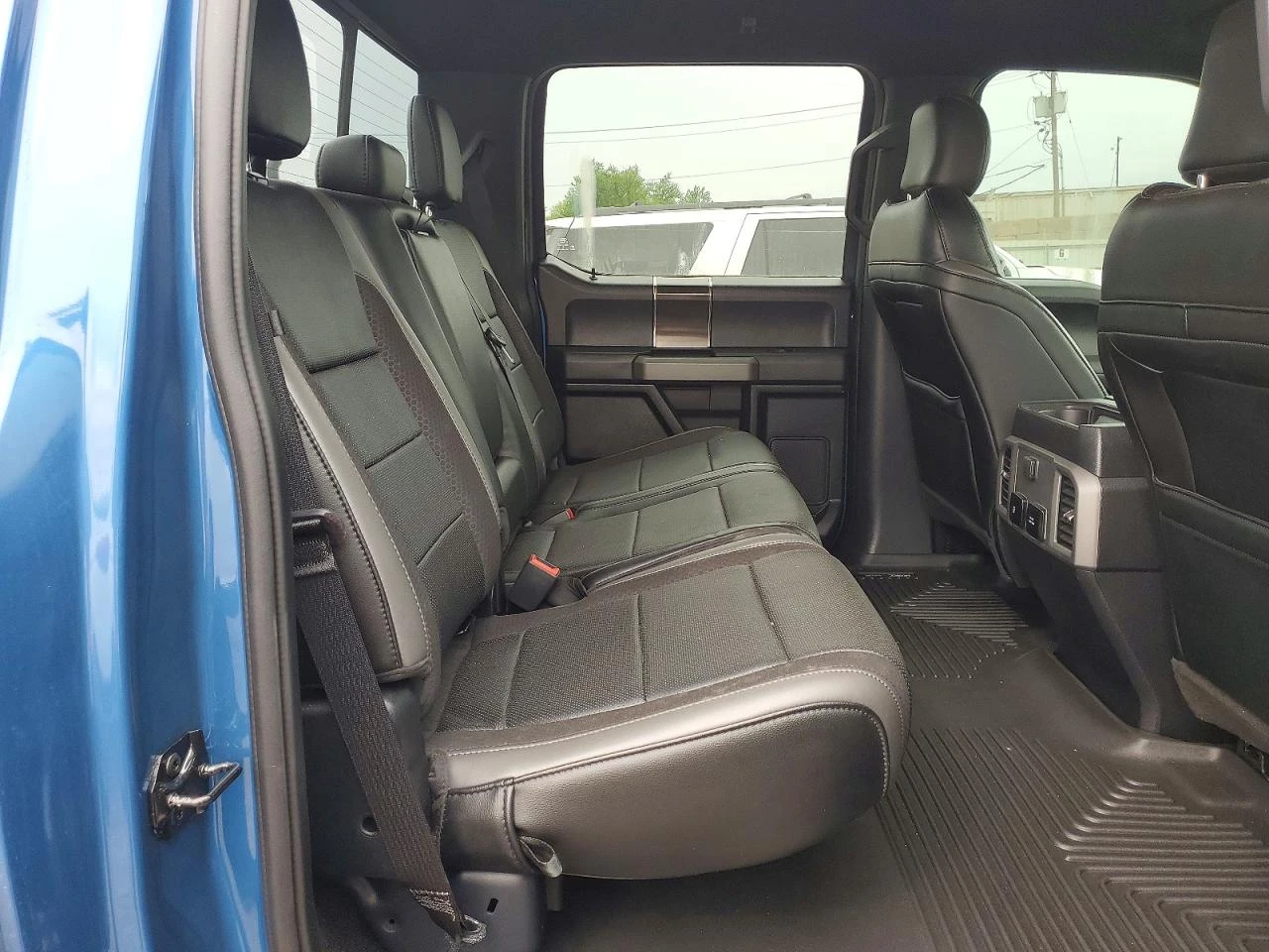 Ford F150 RAPTOR* 4Х4* РЕАЛНИ КМ!, снимка 9 - Автомобили и джипове - 54644661
