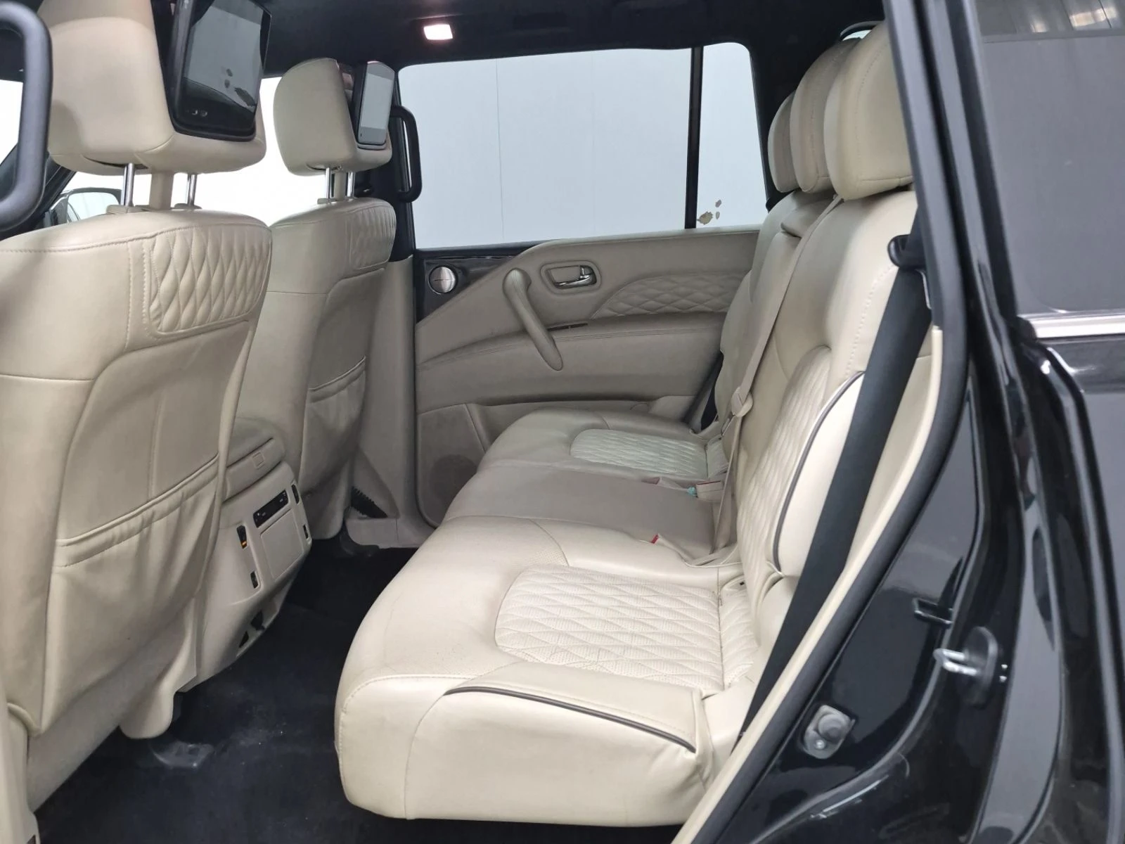 Infiniti QX80 * LUXE 8 PASSENGER AWD * CARFAX * ��� ������������ | Mobile.bg � ����������� 12