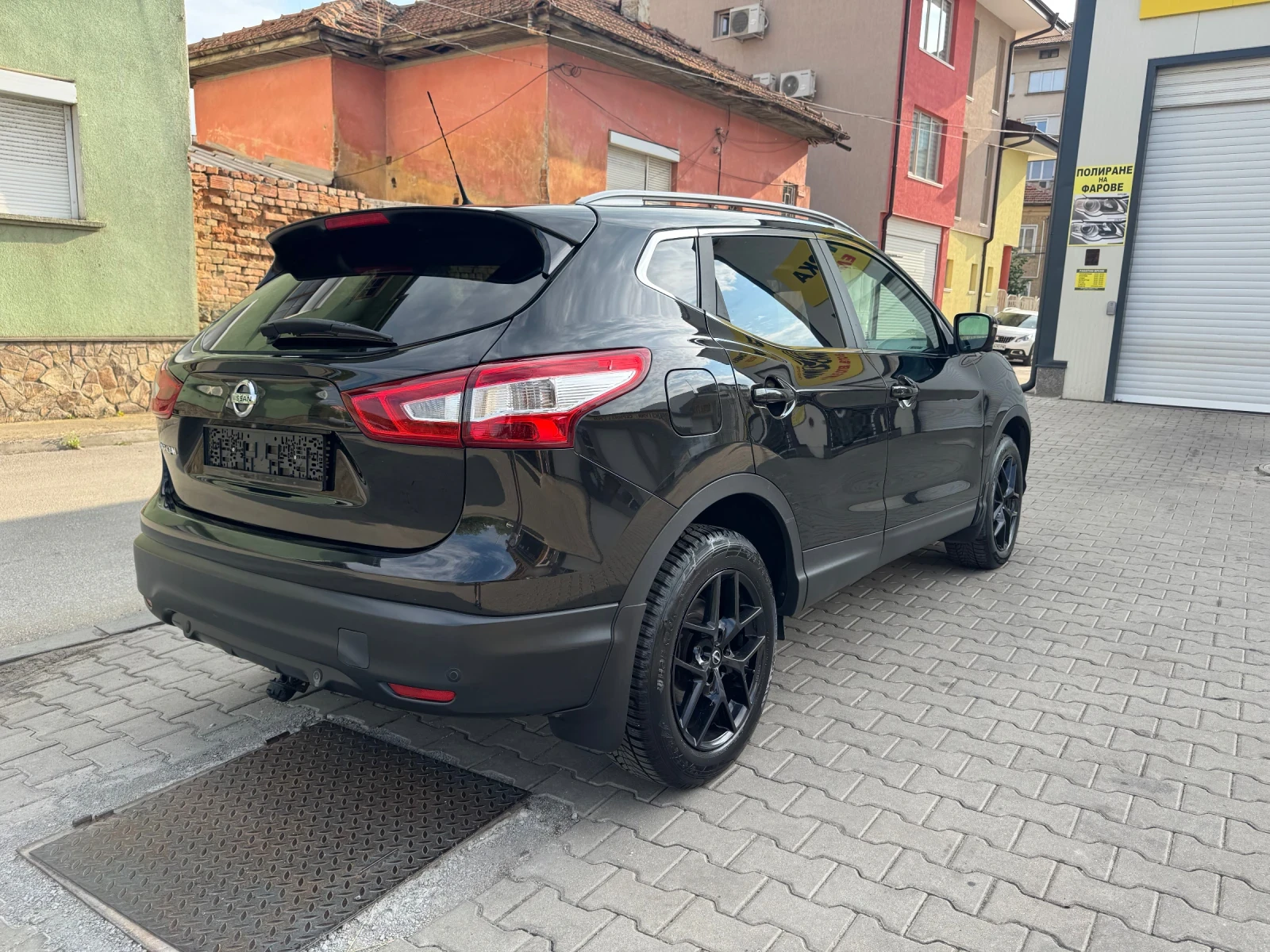 Nissan Qashqai 1.6 DCI , снимка 5 - Автомобили и джипове - 55137718