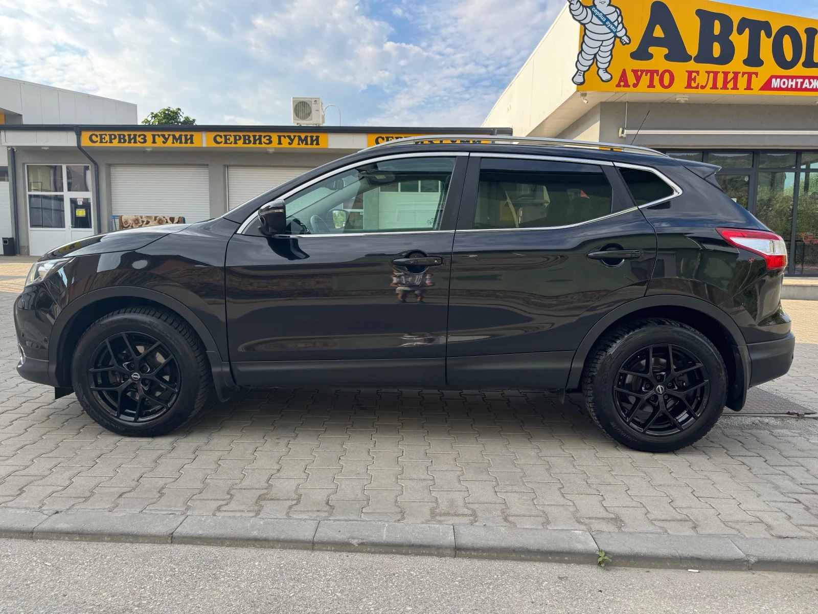 Nissan Qashqai 1.6 DCI , снимка 6 - Автомобили и джипове - 55137718