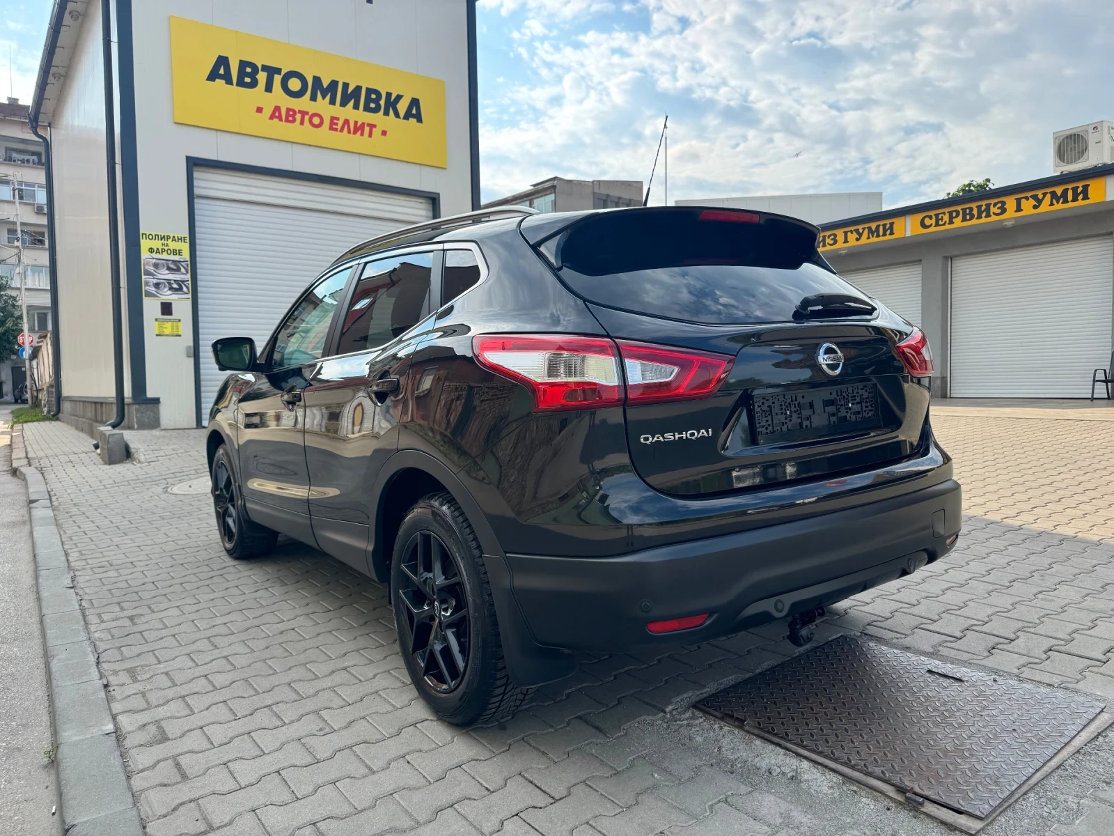 Nissan Qashqai 1.6 DCI , снимка 4 - Автомобили и джипове - 55137718