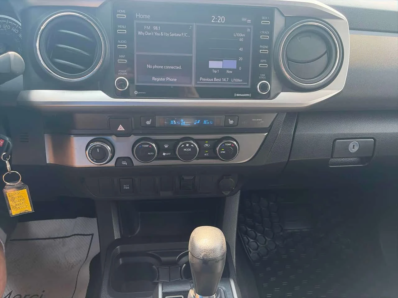 Toyota Tacoma * 4x4 Double Cab SB* АВТОКРЕДИТ БЕЗ ПЪРВОНАЧАЛНА *, снимка 9 - Автомобили и джипове - 55627501