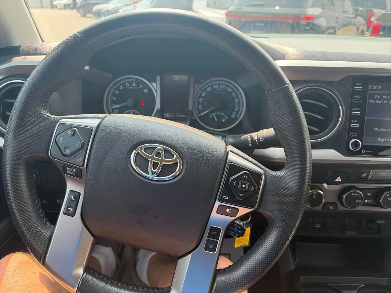 Toyota Tacoma * 4x4 Double Cab SB* АВТОКРЕДИТ БЕЗ ПЪРВОНАЧАЛНА *, снимка 5 - Автомобили и джипове - 55627501