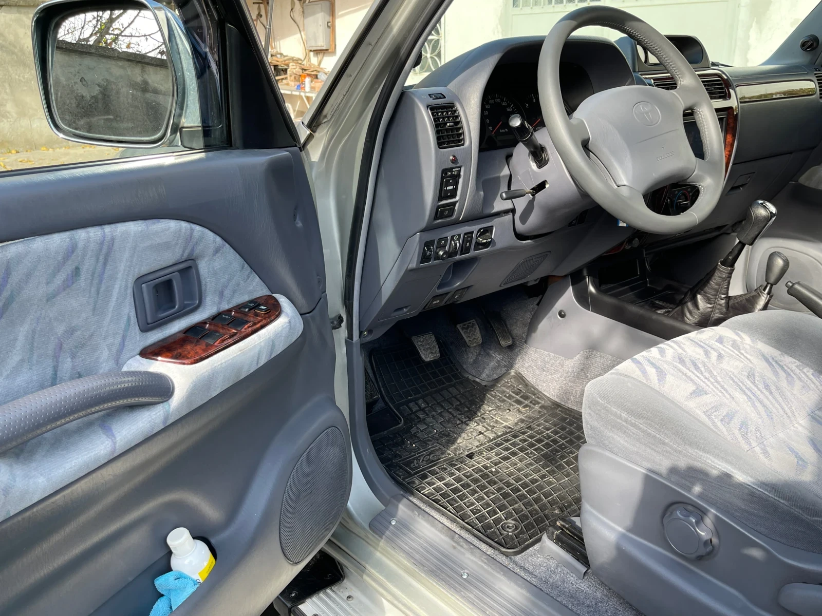 Toyota Land cruiser 95, снимка 4 - Автомобили и джипове - 55691075