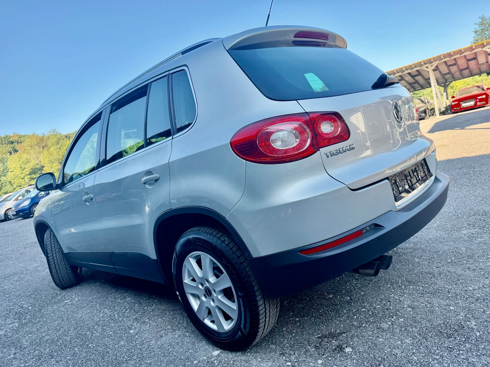 VW Tiguan 2.0TDI* 4MOTION* REALNI KM* , снимка 6 - Автомобили и джипове - 55795375