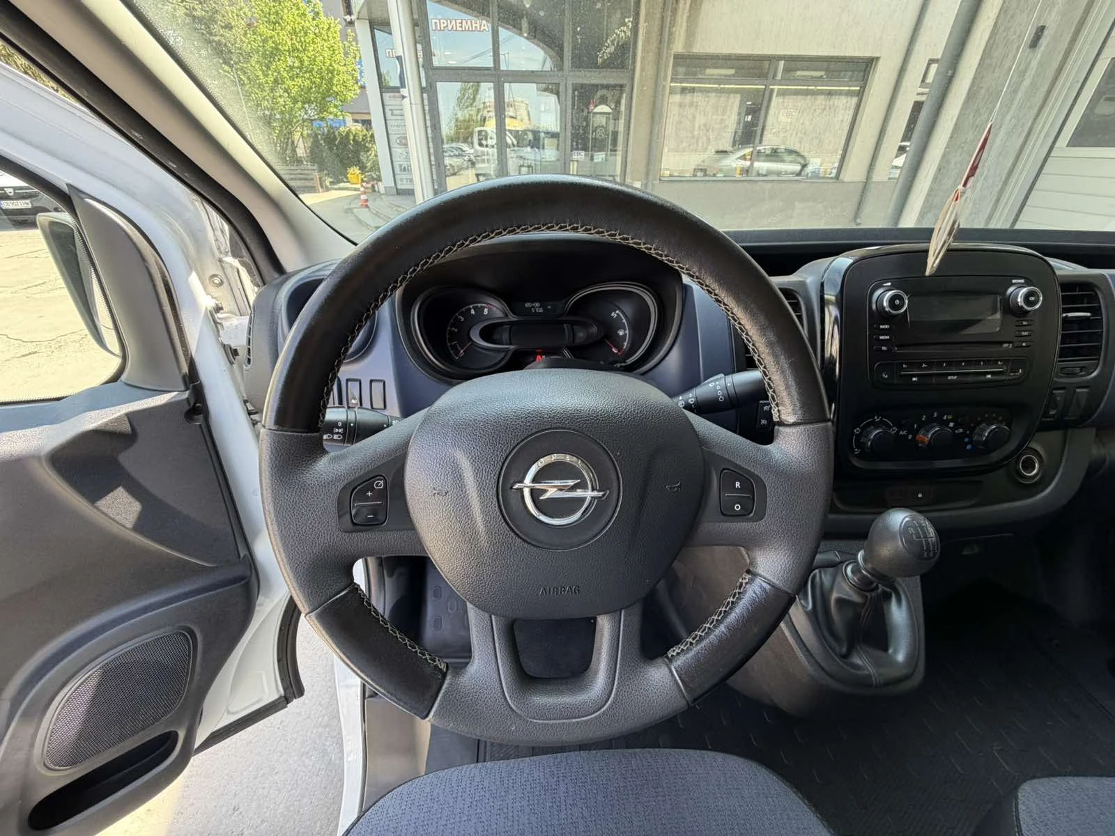 Opel Vivaro 1.6cdti 183000 8+ 1 | Mobile.bg � ����������� 8