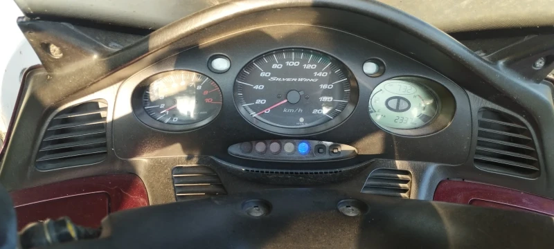 Honda Silver Wing 600, снимка 12 - Мотоциклети и мототехника - 52533227