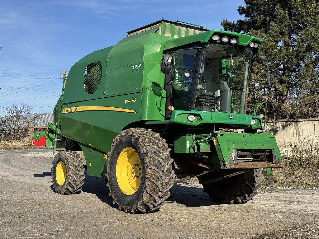 Комбайн John Deere W440 ЛИЗИНГ, снимка 7 - Селскостопанска техника - 53709725