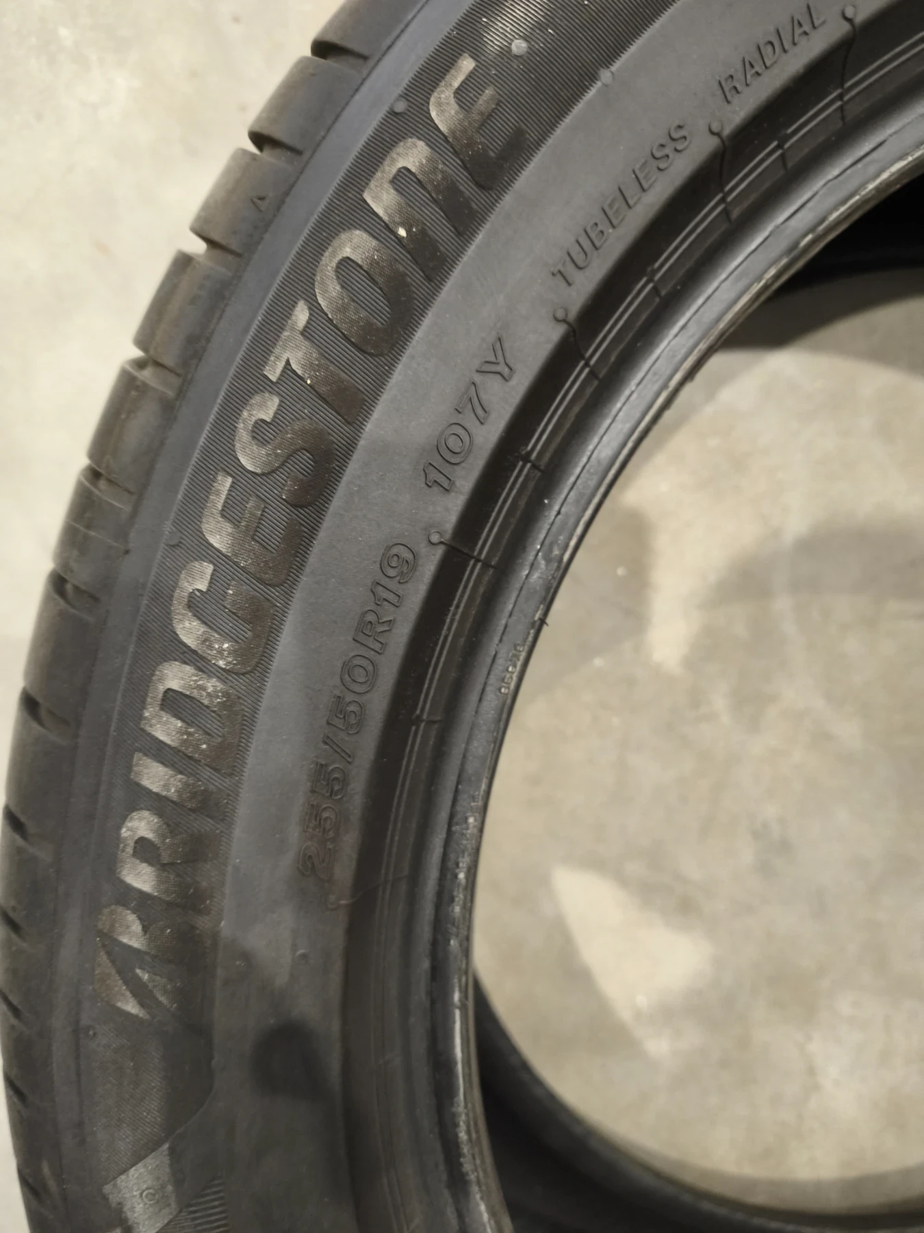 Гуми Летни 235/55R19, снимка 4 - Гуми и джанти - 54301299