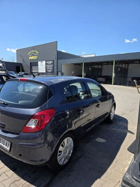 Opel Corsa !!Автоматик!! работещ климатик !!, снимка 2