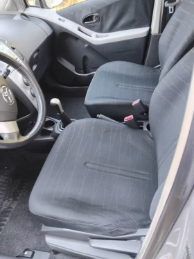 Toyota Auris, снимка 7
