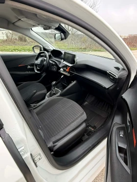 Peugeot 208 1.2 PureTech , снимка 9