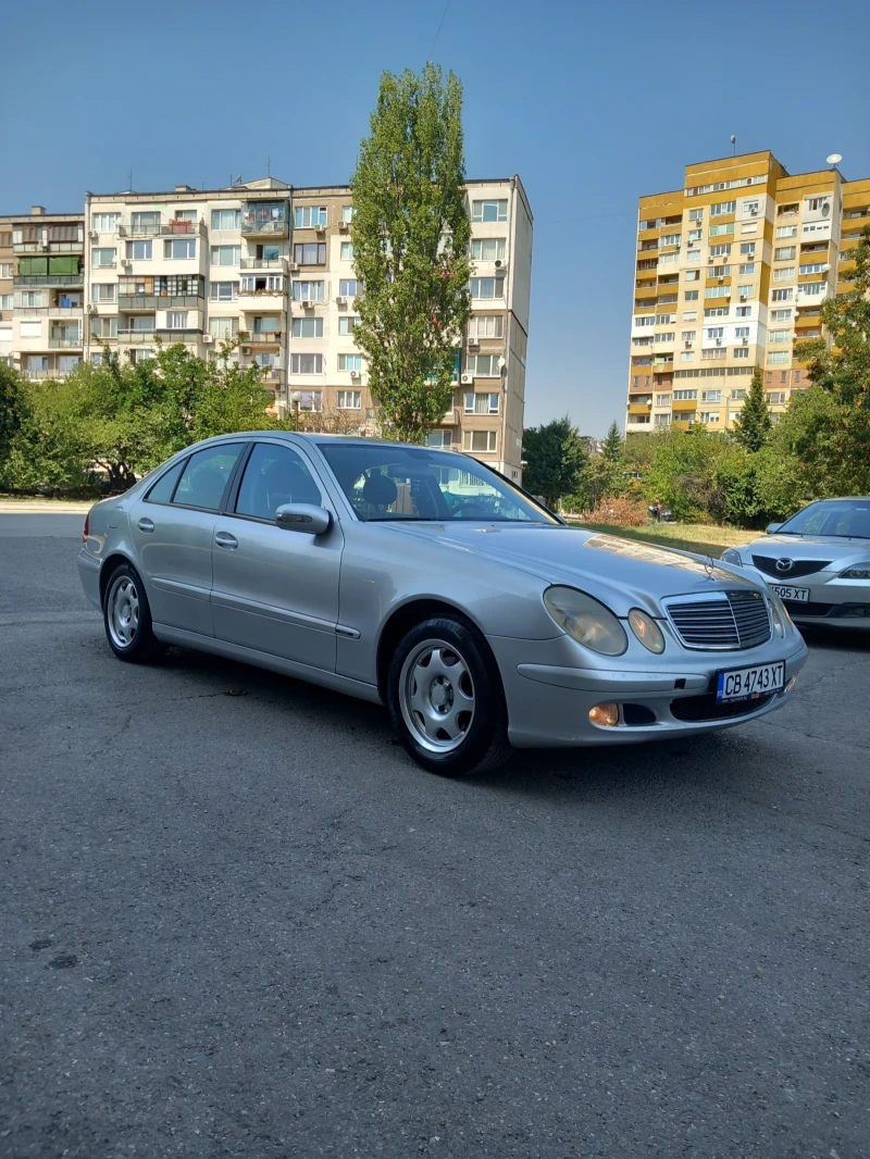 Mercedes-Benz E 220, снимка 2 - Автомобили и джипове - 47141117