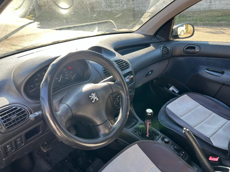 Peugeot 206, снимка 9 - Автомобили и джипове - 48013353