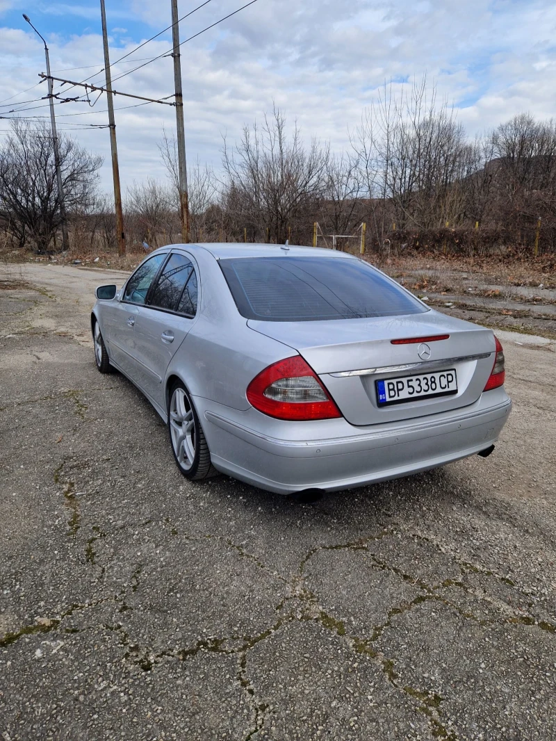 Mercedes-Benz E 320 W211, снимка 8 - Автомобили и джипове - 48811547