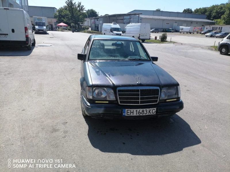 Mercedes-Benz E 250 TD На части, снимка 3 - Автомобили и джипове - 49255530