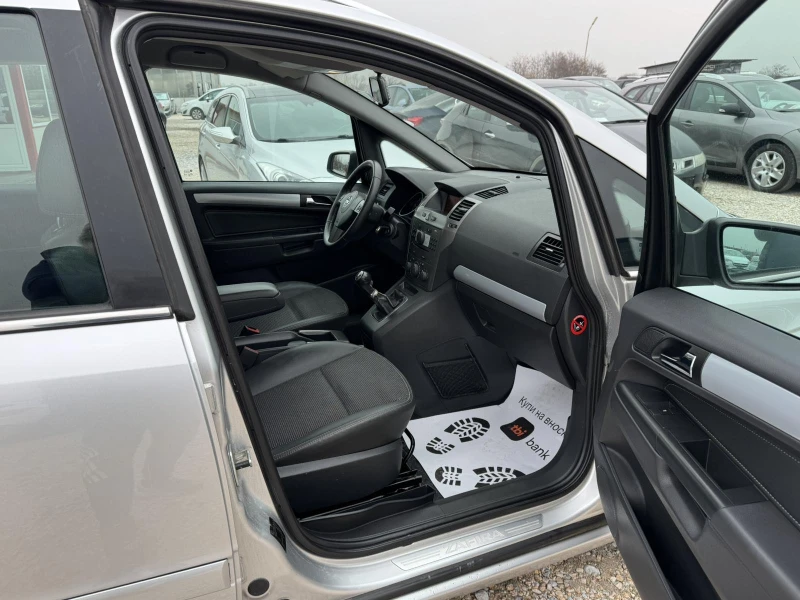 Opel Zafira 1.9cdti, снимка 15 - Автомобили и джипове - 49290097