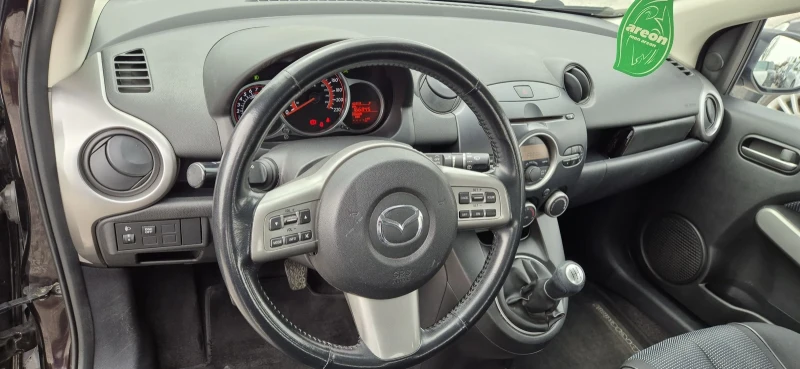 Mazda 2 1.5-103кс. КЛИМА, снимка 14 - Автомобили и джипове - 49546577