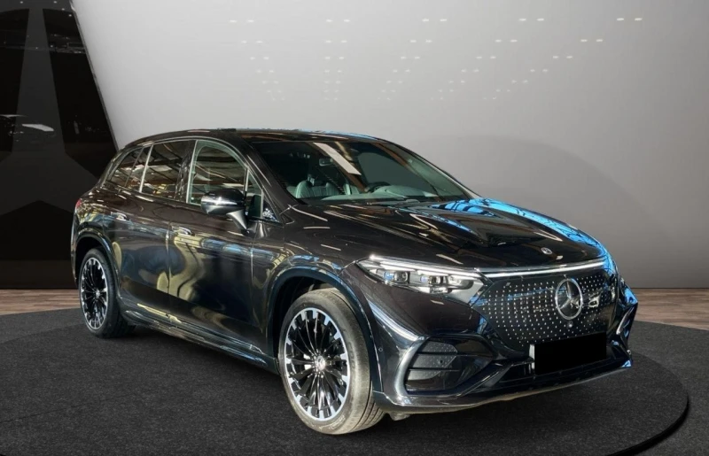 Mercedes-Benz EQS 450 4-MATIC SUV AMG HYPERSCREEN HEAD UP 360, снимка 2 - Автомобили и джипове - 52381563