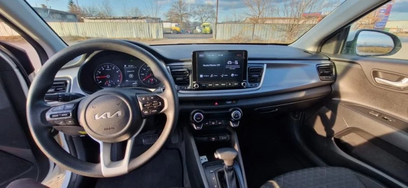 Kia Rio, снимка 15 - Автомобили и джипове - 52426516