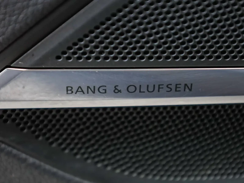 Audi A8 LONG* MATRIX* DISTRONIK* МАСАЖ* HEAD-UP* B&O* 360*, снимка 12 - Автомобили и джипове - 52466469