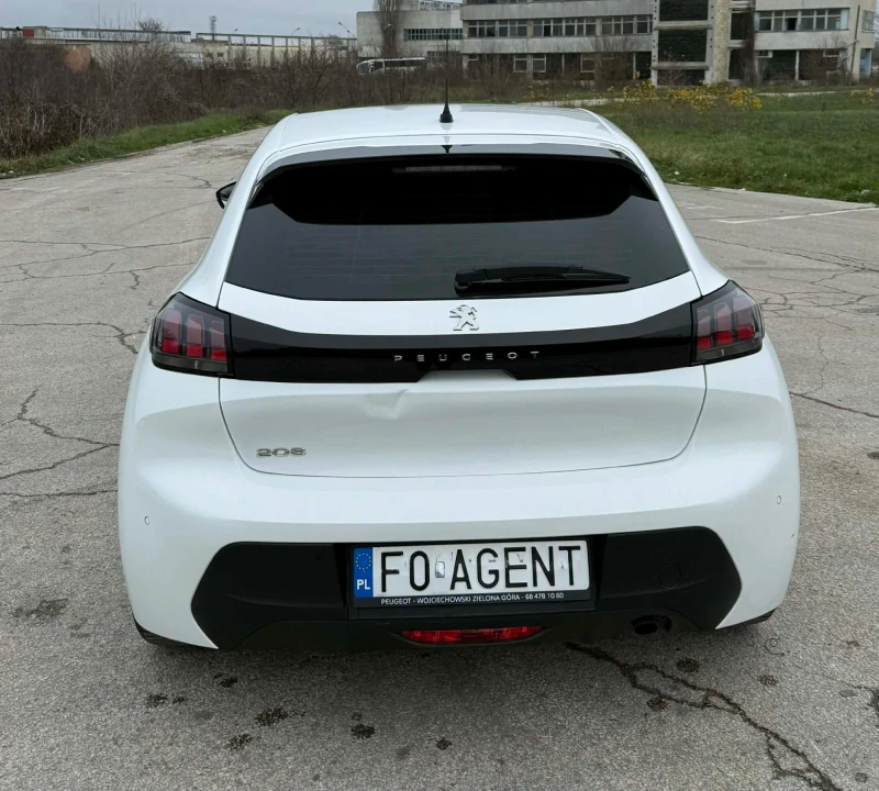 Peugeot 208 1.2 PureTech , снимка 12 - Автомобили и джипове - 52972426