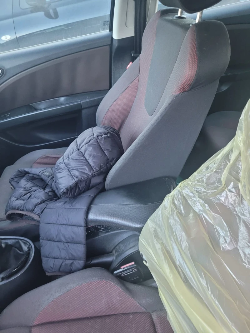 Seat Leon, снимка 12 - Автомобили и джипове - 53327833