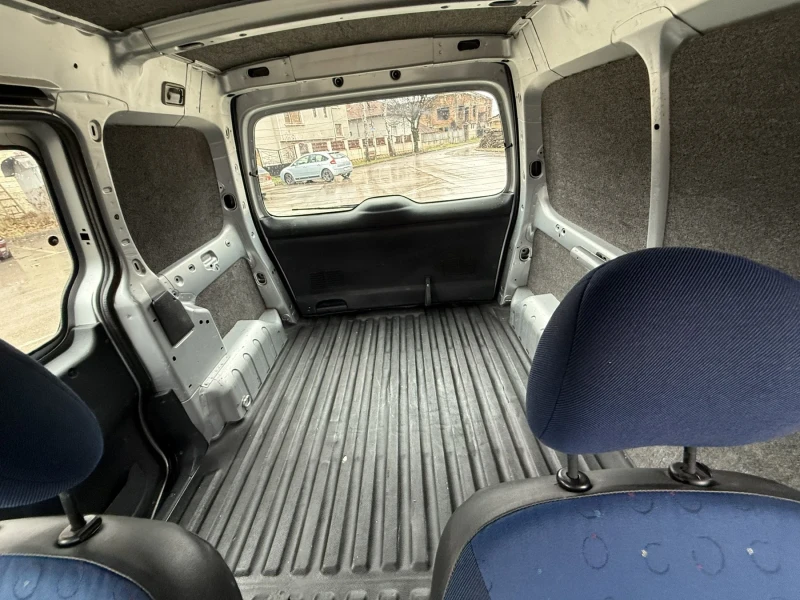 Peugeot Partner 2.0HDI, снимка 11 - Автомобили и джипове - 53328945