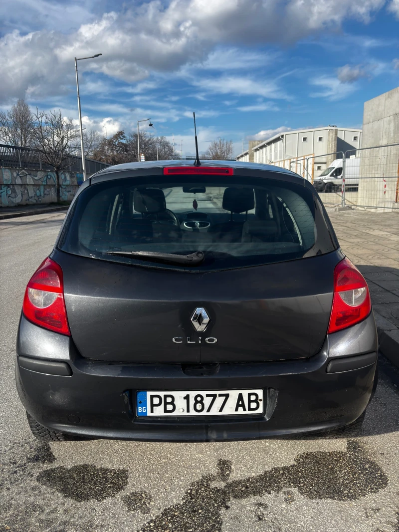 Renault Clio, снимка 2 - Автомобили и джипове - 53404558