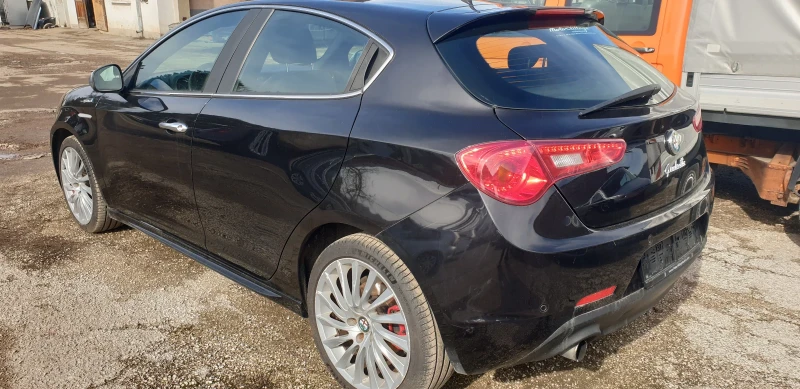 Alfa Romeo Giulietta 1.4 turbo, снимка 2 - Автомобили и джипове - 53478868