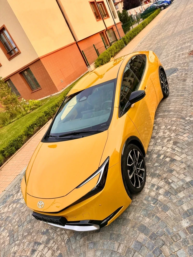 Toyota Prius Gold / 10 ГОДИНИ ГАРАНЦИЯ / Plug in Hybrid НАЛИЧЕН - изображение 4