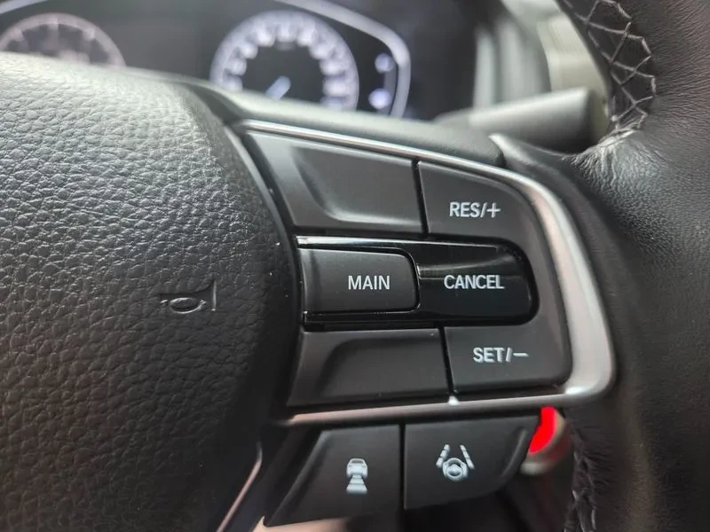 Honda Accord 1.5 Turbo, снимка 13 - Автомобили и джипове - 55841822