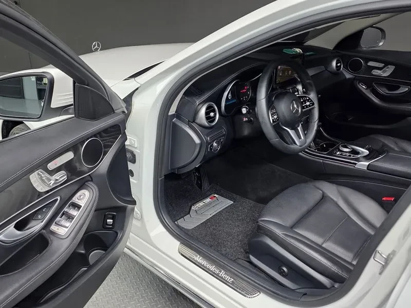 Mercedes-Benz C 220 D 4Matic Exclusive, снимка 13 - Автомобили и джипове - 55941284