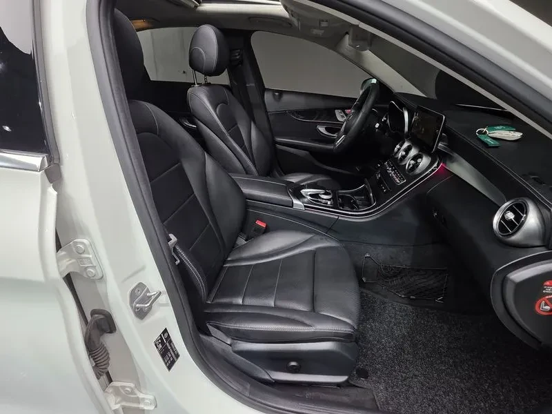 Mercedes-Benz C 220 D 4Matic Exclusive, снимка 10 - Автомобили и джипове - 55941284