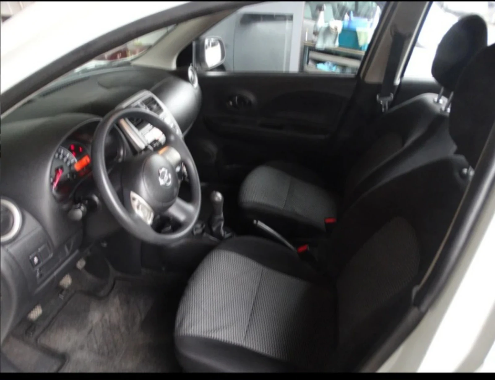 Nissan Micra 1.2 газ бензин, снимка 4 - Автомобили и джипове - 49569461