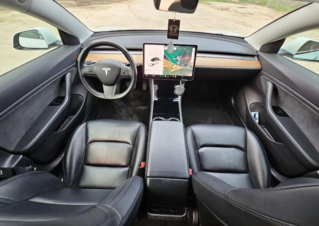 Tesla Model 3  44   | Mobile.bg   11