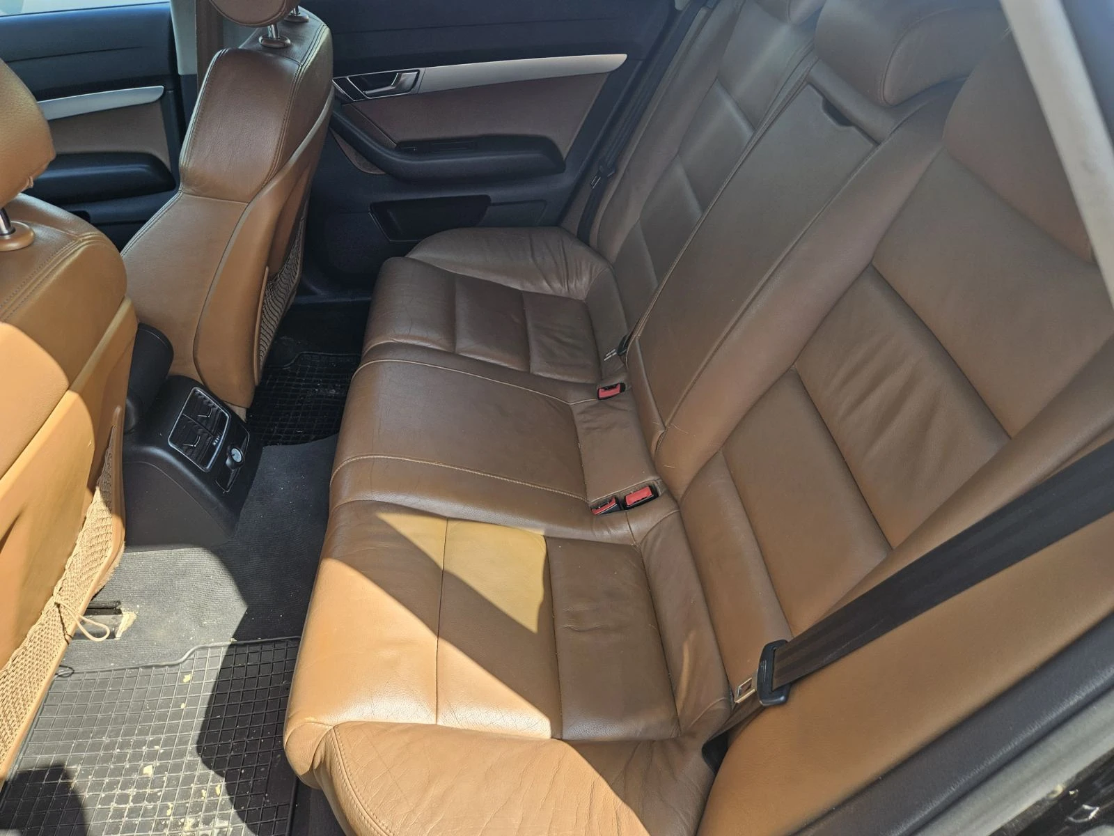 Audi A6 2.0TDI 140 к.с - изображение 6
